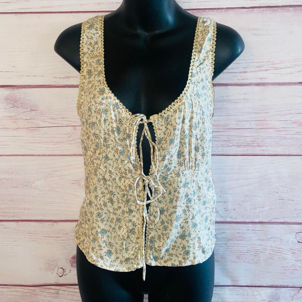 Motel Women's Cream and Blue Vest